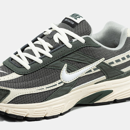 Nike Initiator