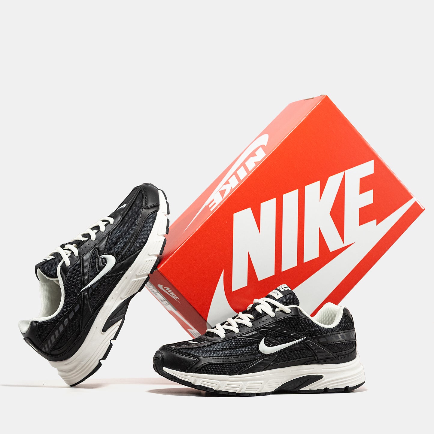 Nike Initiator