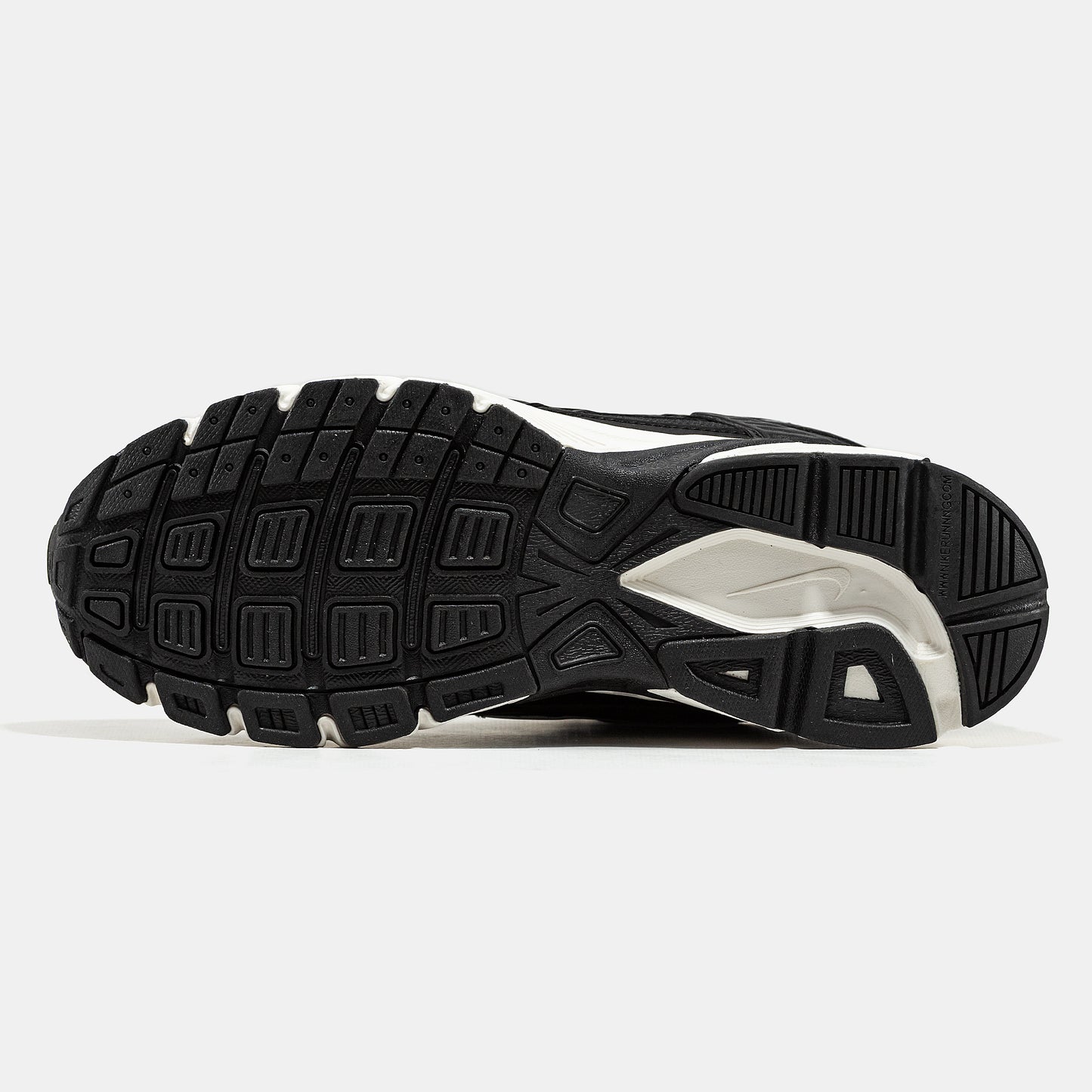 Nike Initiator