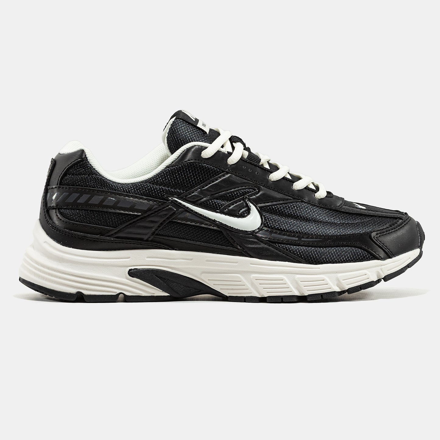 Nike Initiator