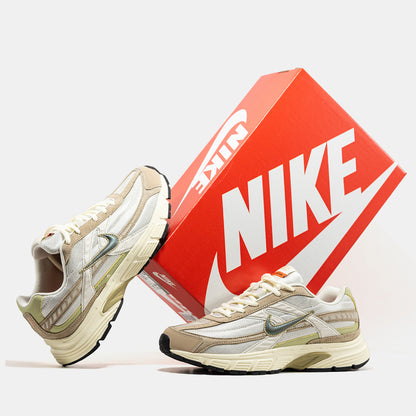 Nike Initiator