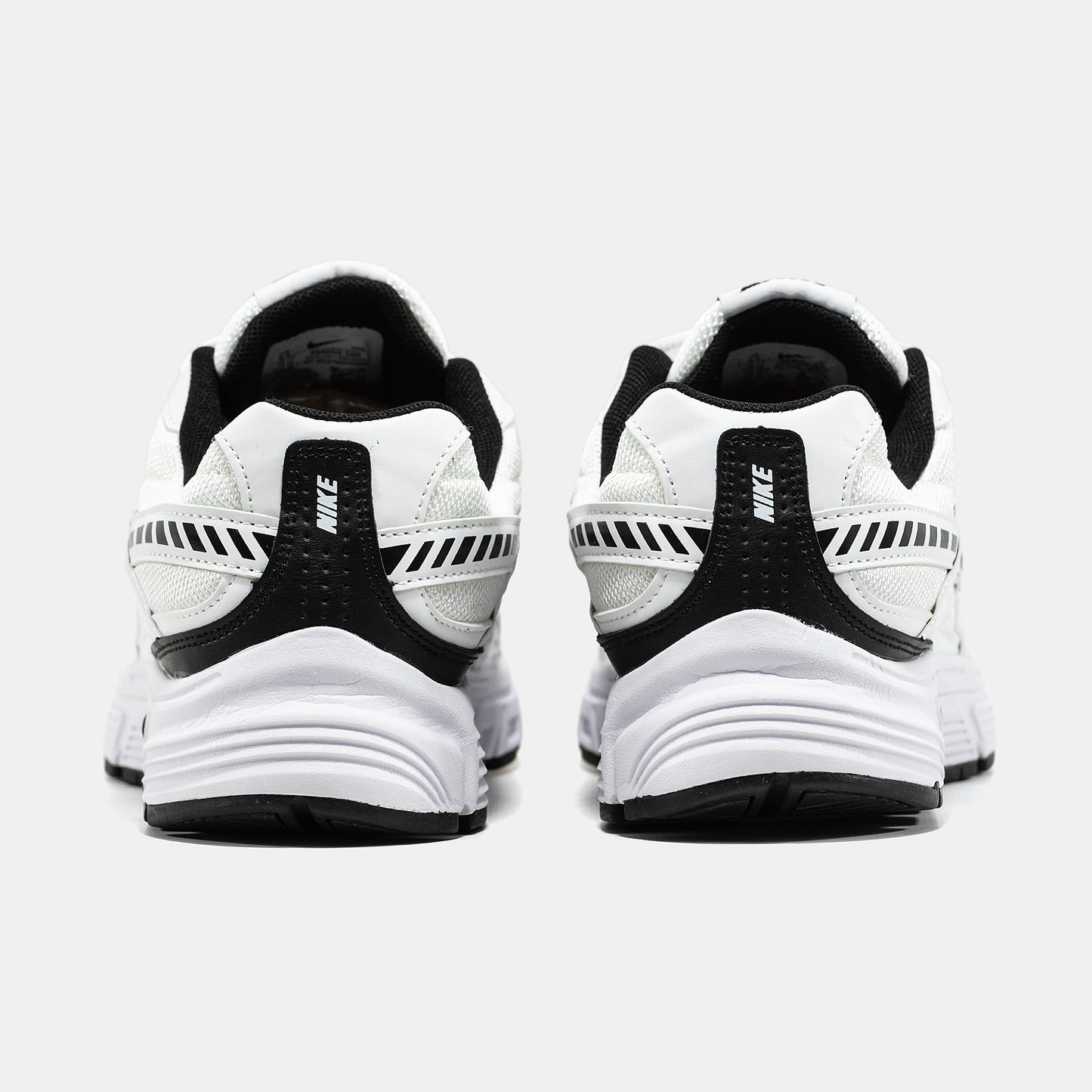 Nike Initiator