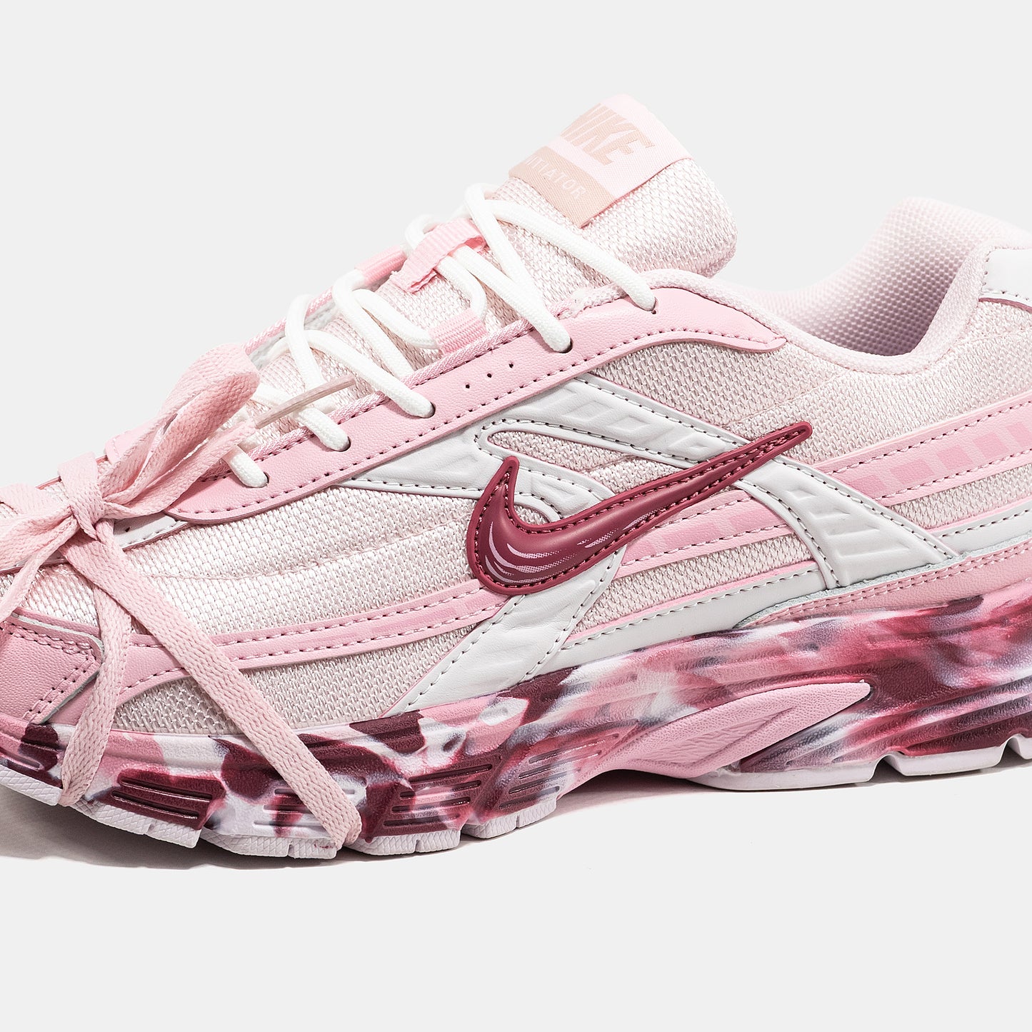 Nike Initiator