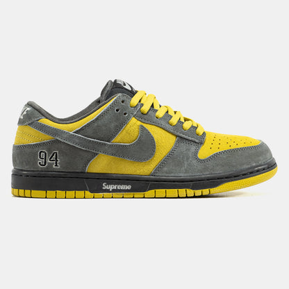 Nike SB Dunk Low x Supreme