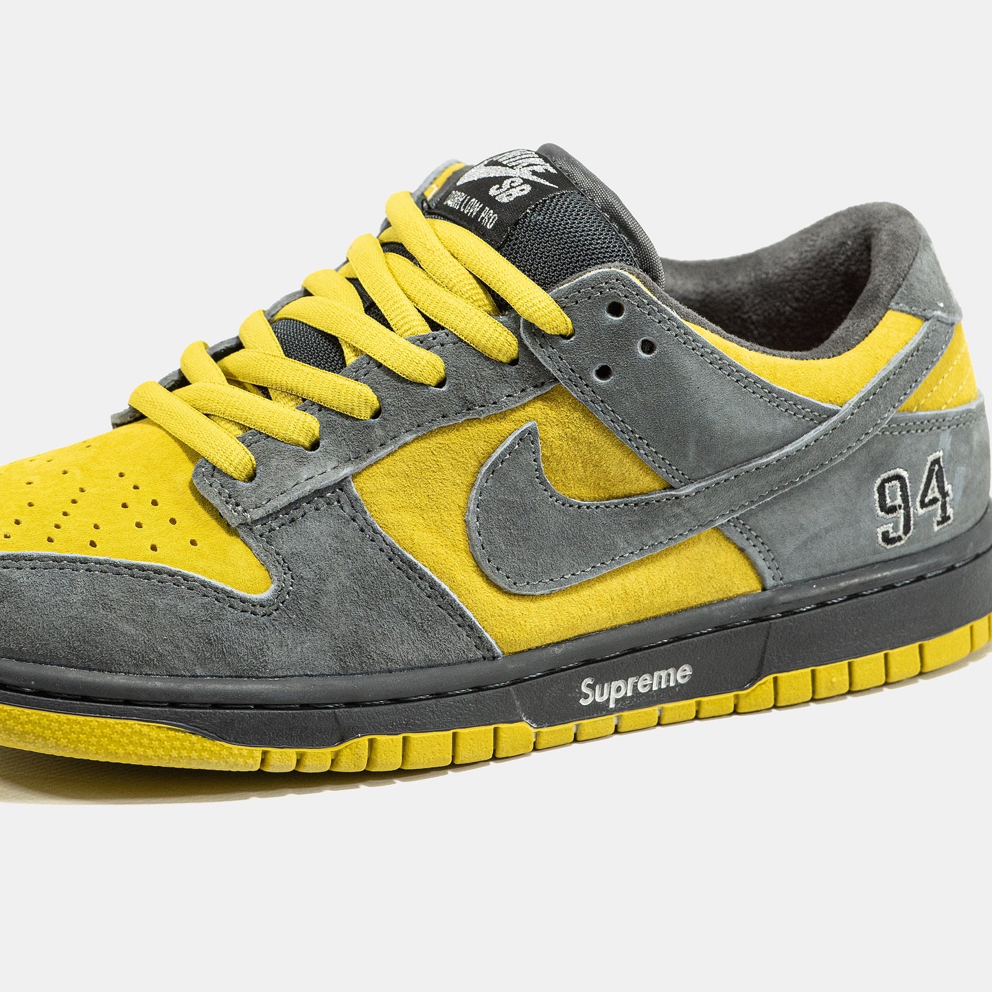 Nike SB Dunk Low x Supreme
