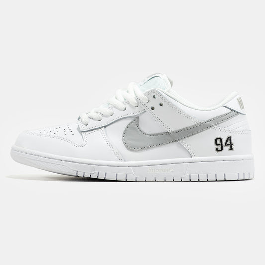 Nike SB Dunk Low x Supreme