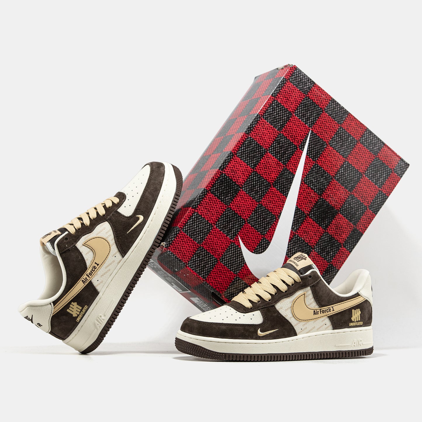 Nike Air Force 1 x Undefeated