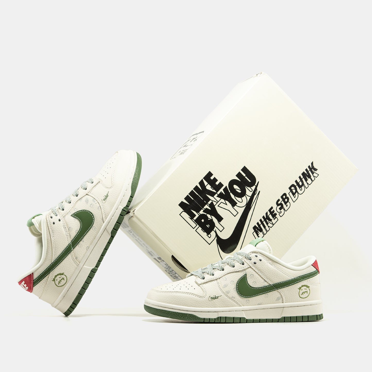 Nike SB Dunk Low