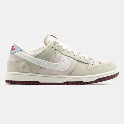 Nike SB Dunk Low “Valentine’s Day”