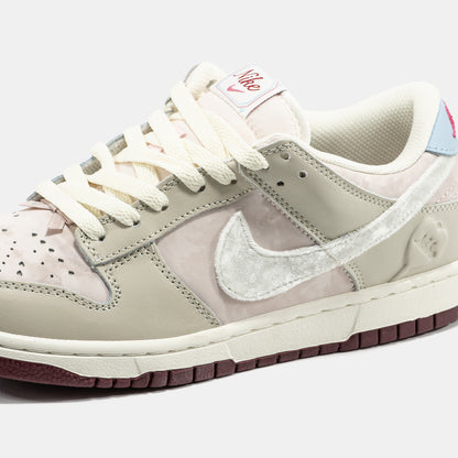 Nike SB Dunk Low “Valentine’s Day”