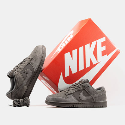 Nike SB Dunk Low