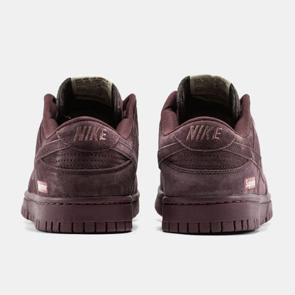 Nike SB Dunk Low x Supreme