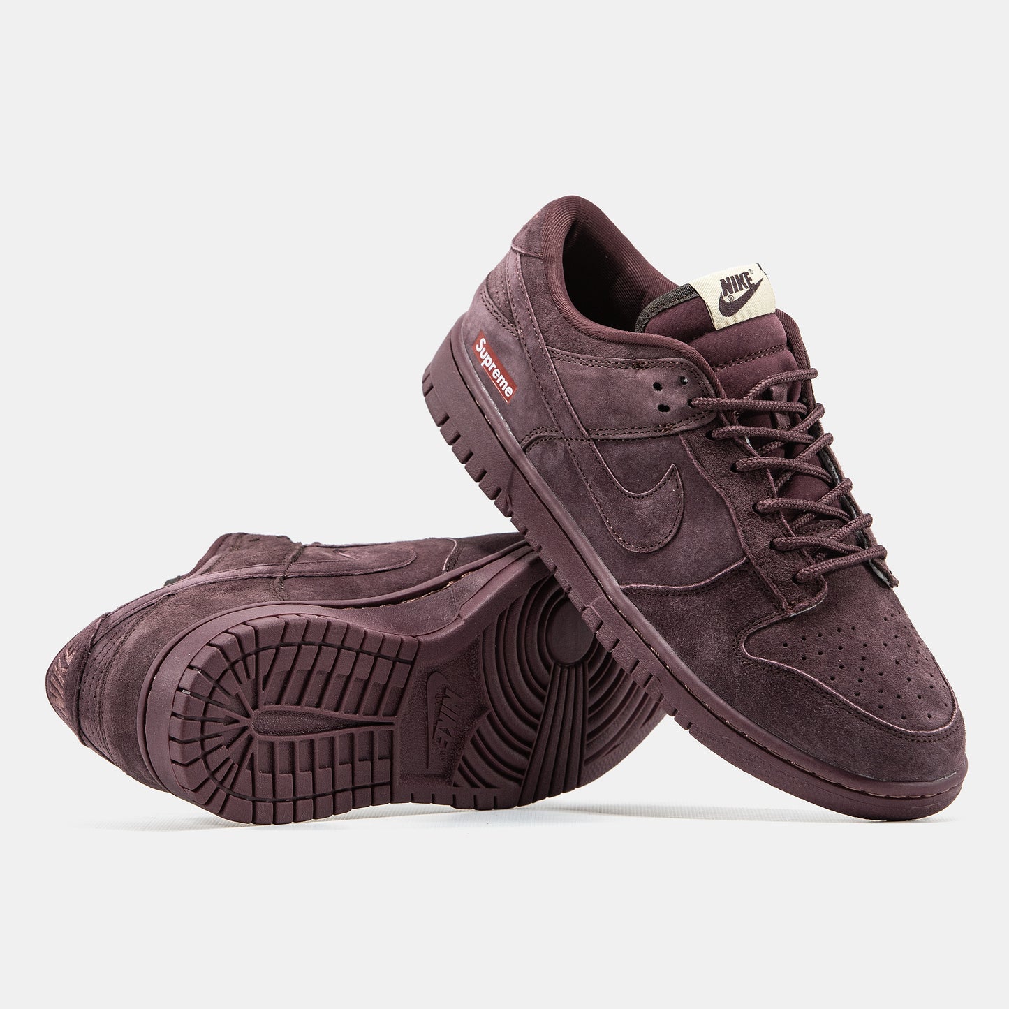 Nike SB Dunk Low x Supreme