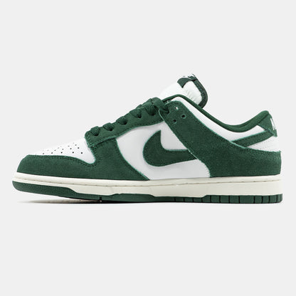 Nike SB Dunk Low