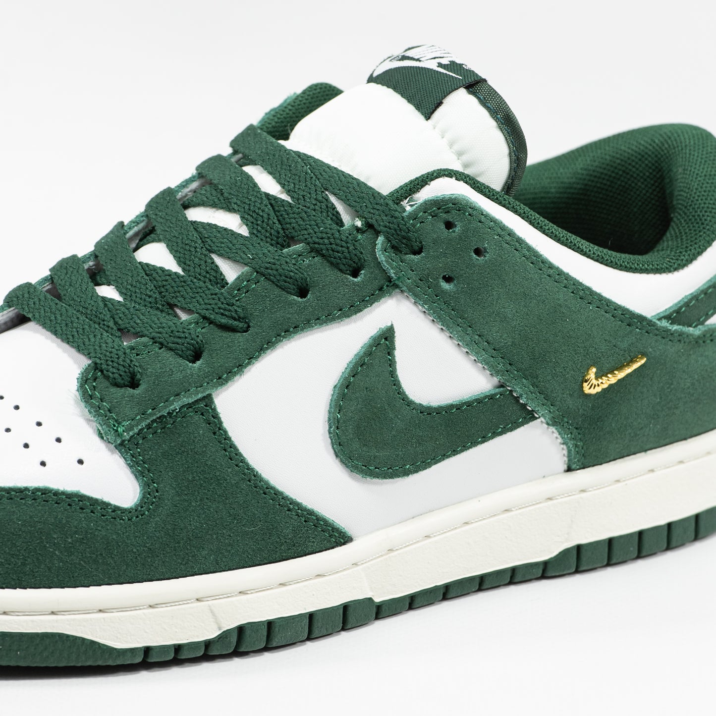 Nike SB Dunk Low