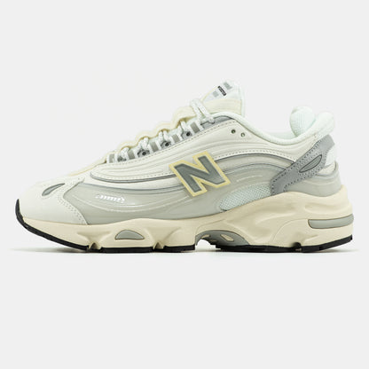New Balance 1000