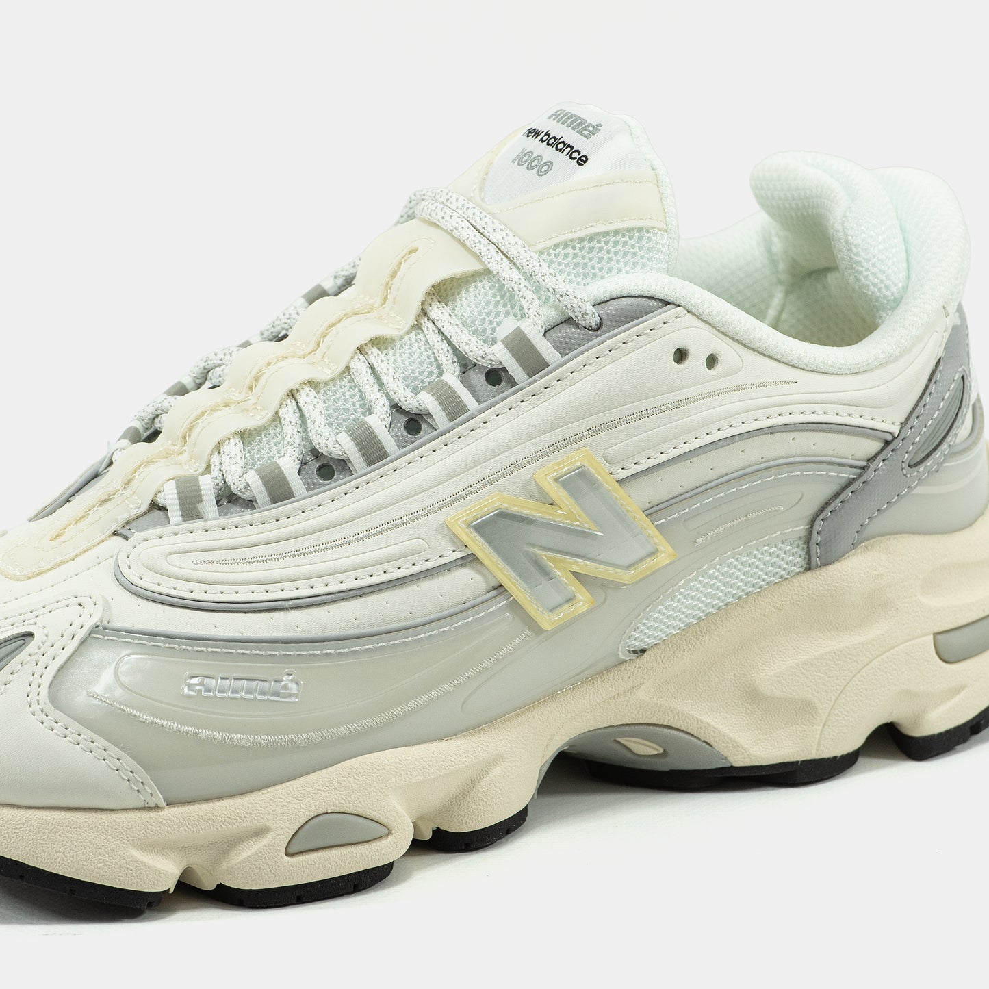 New Balance 1000