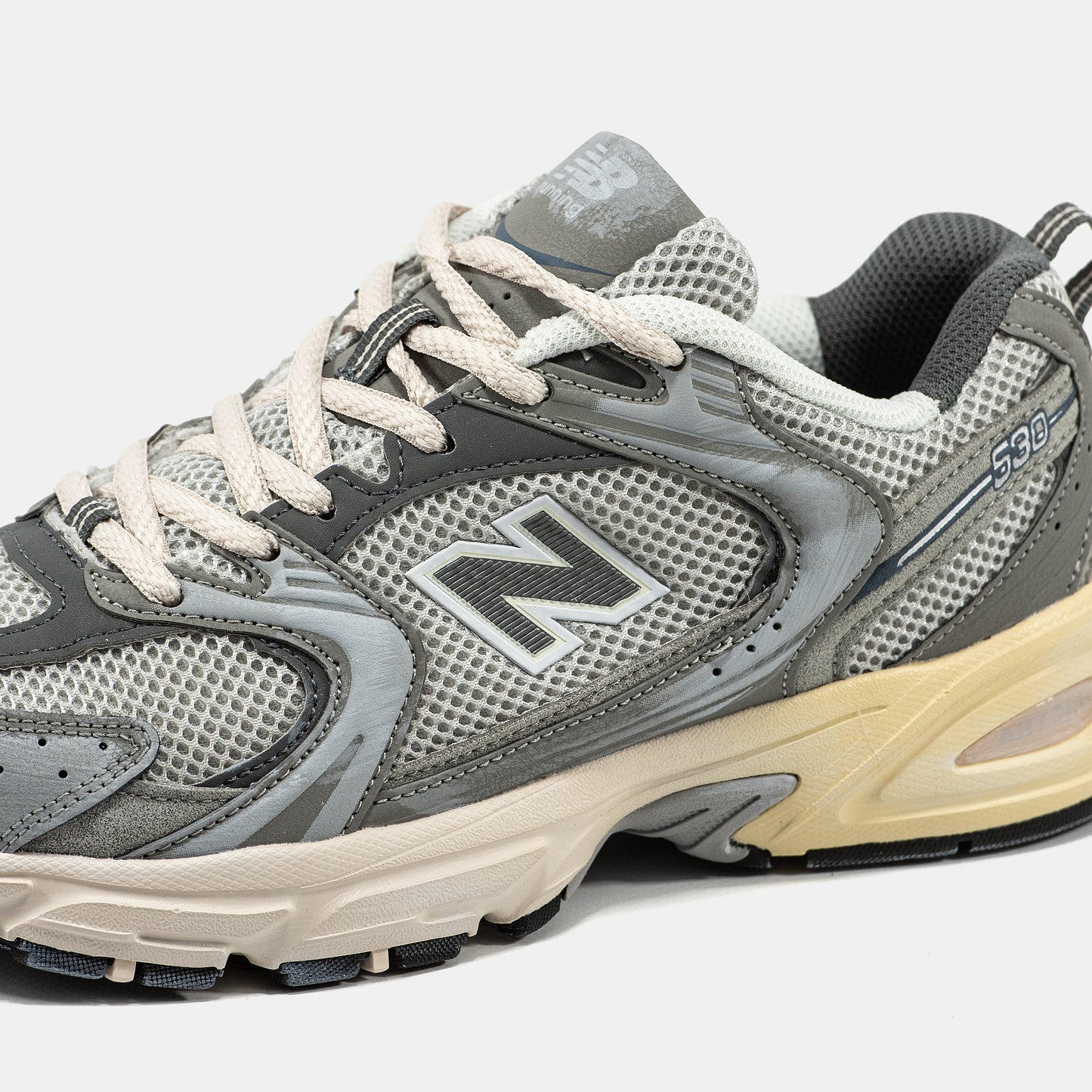 New Balance 530