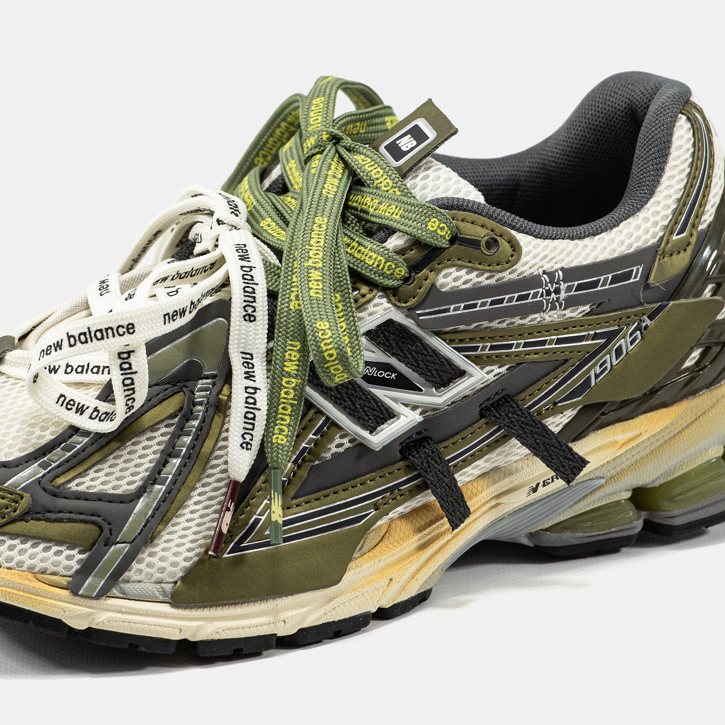 New Balance 1906A