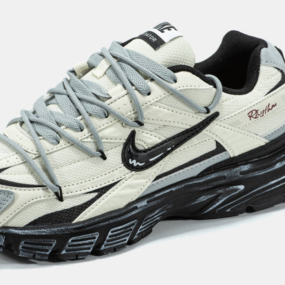 Nike Initiator