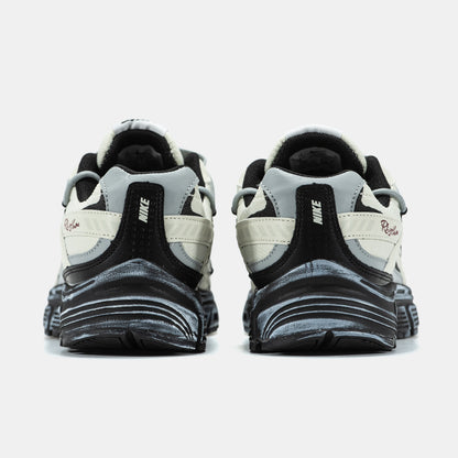 Nike Initiator