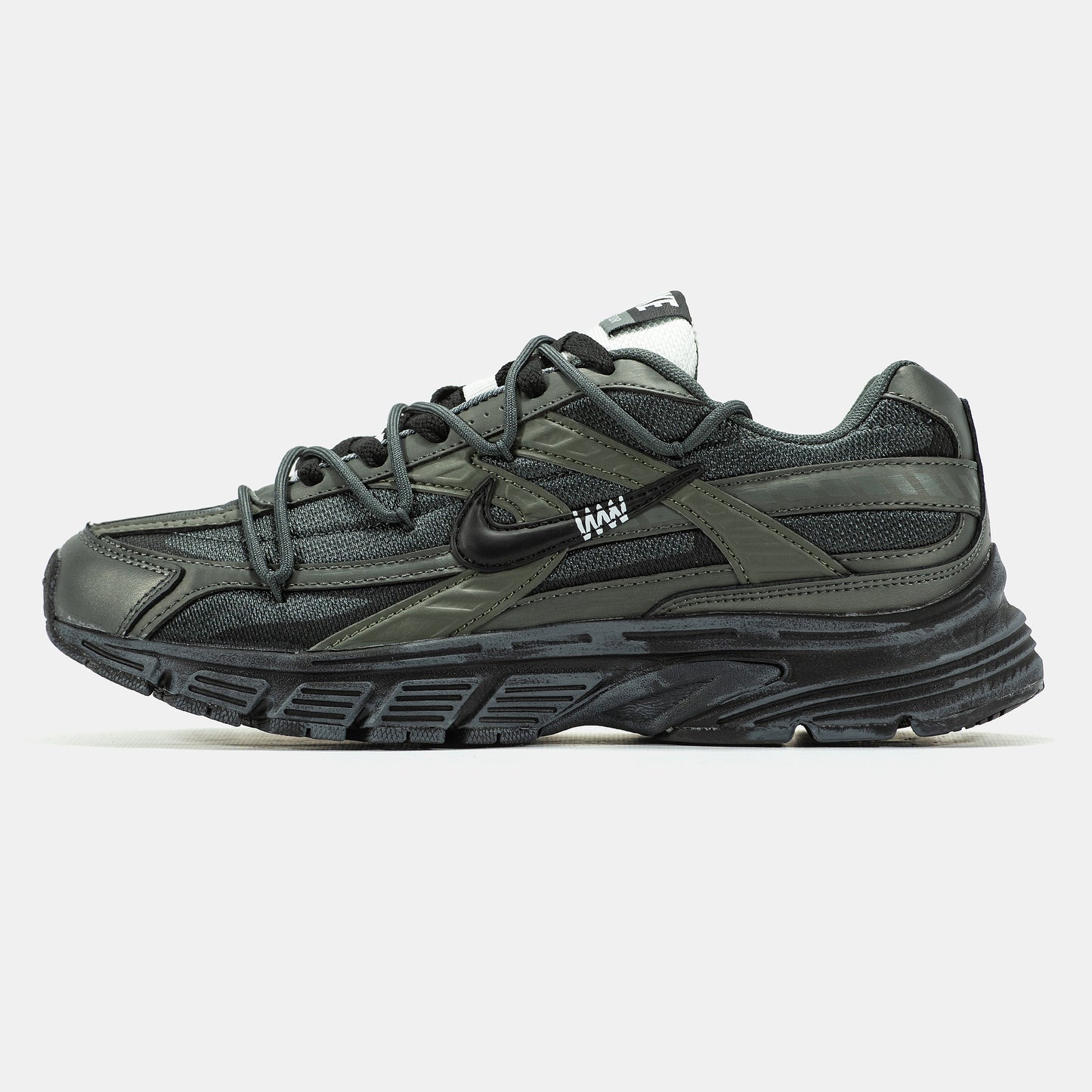 Nike Initiator