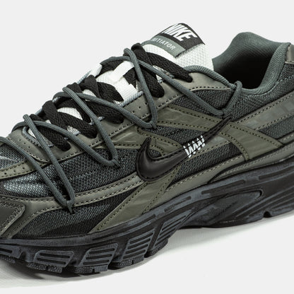 Nike Initiator