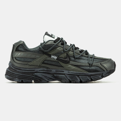 Nike Initiator