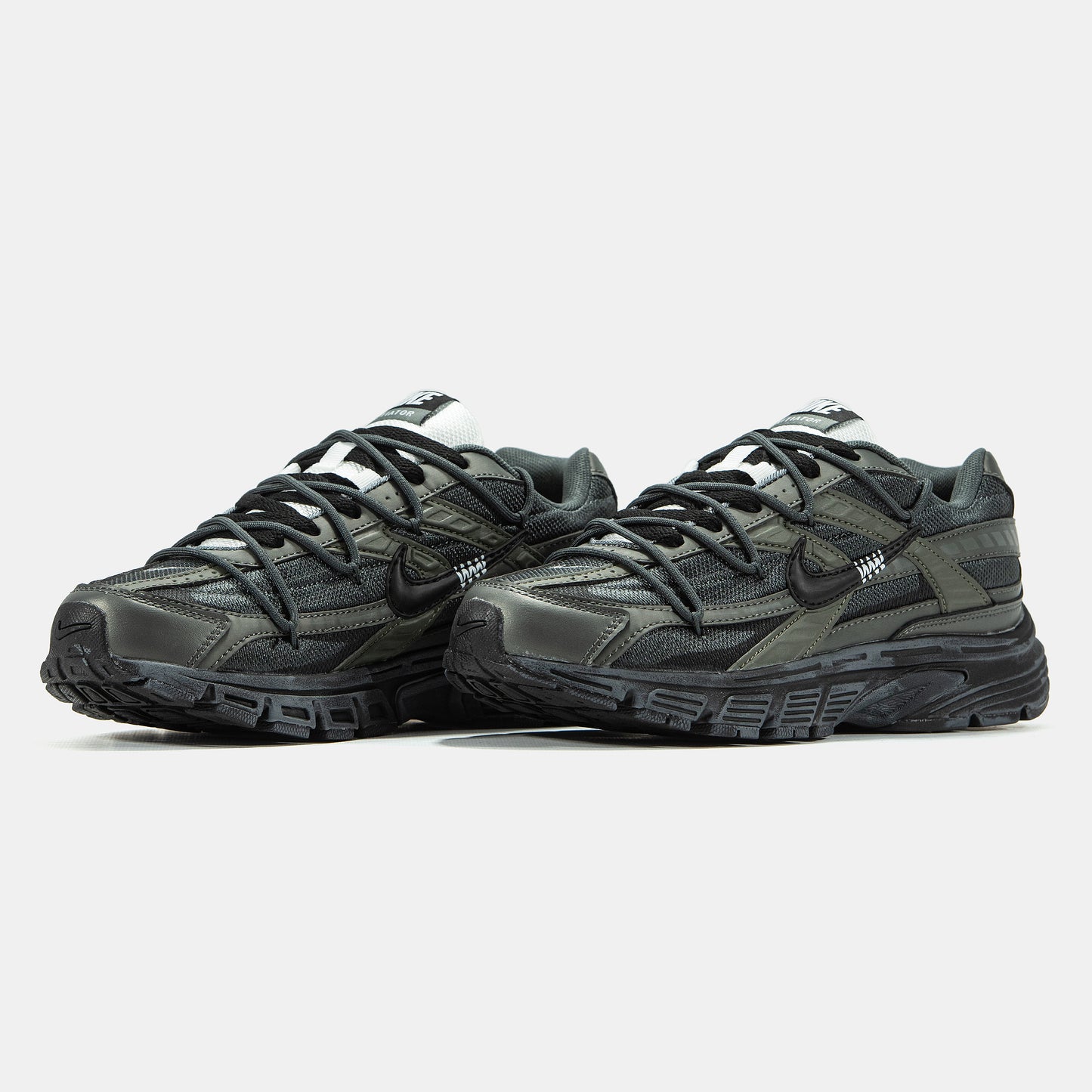 Nike Initiator