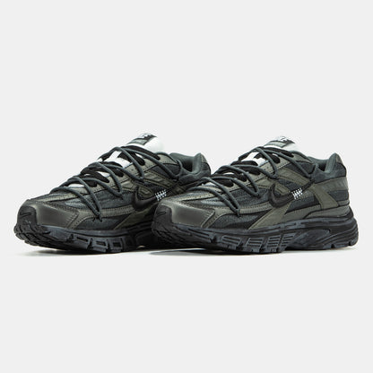 Nike Initiator