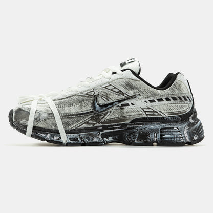 Nike Initiator