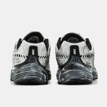 Nike Initiator