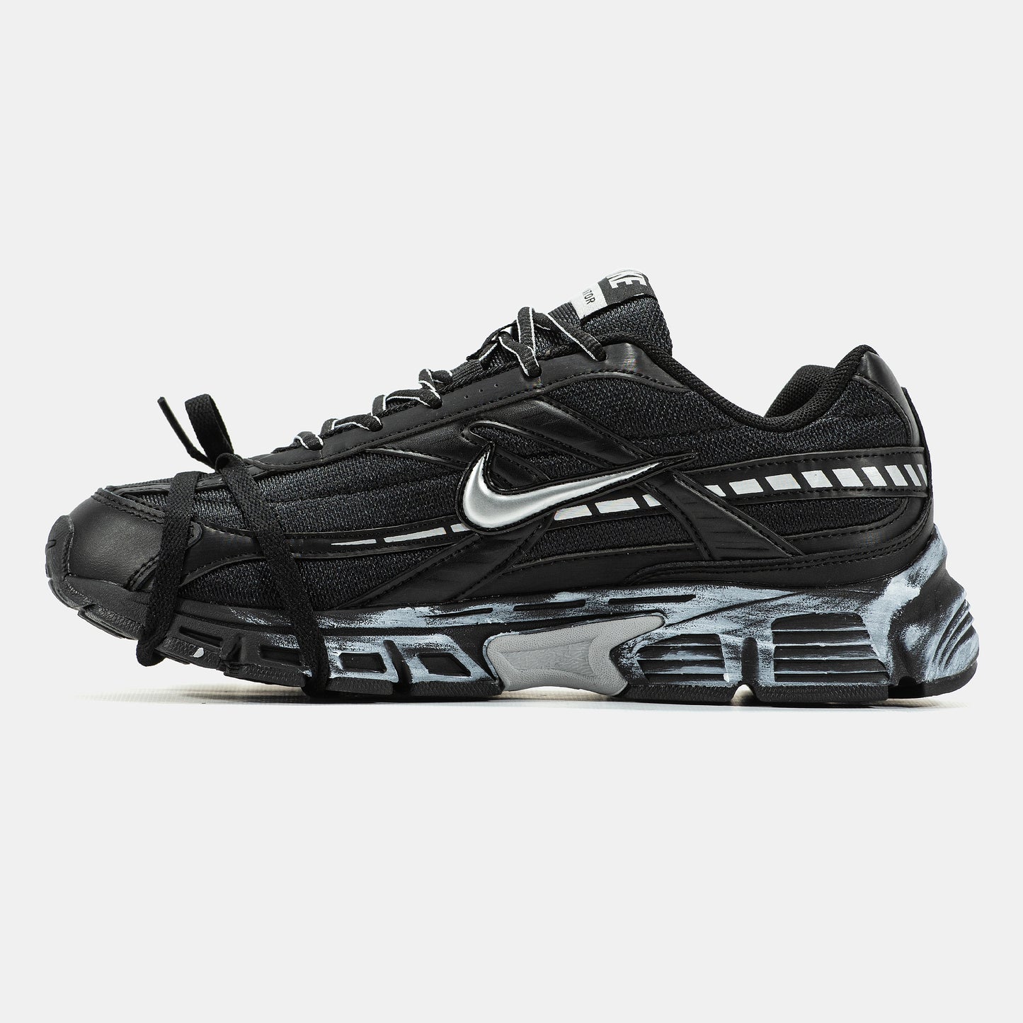 Nike Initiator
