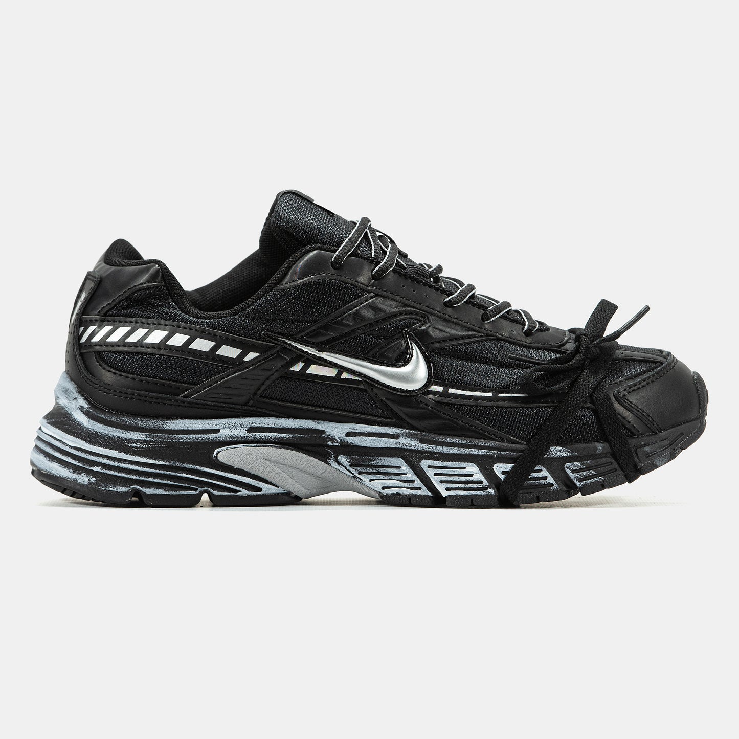 Nike Initiator