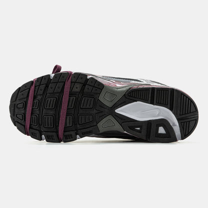 Nike Initiator