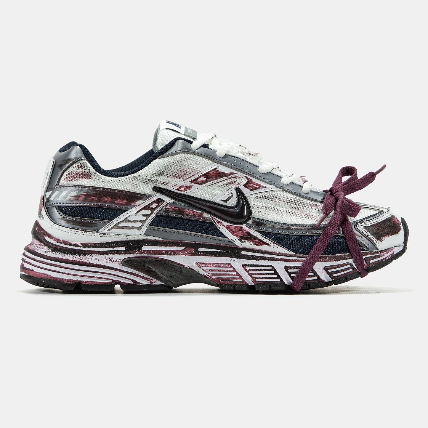 Nike Initiator