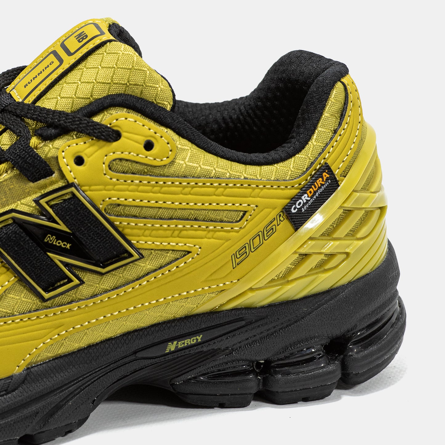 New Balance 1906R Cordura