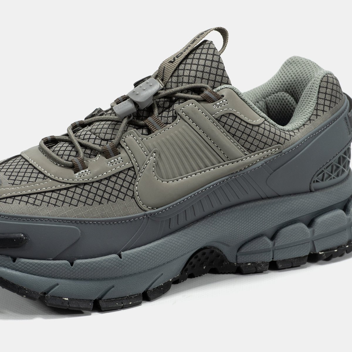 Nike Air Zoom Vomero Roam