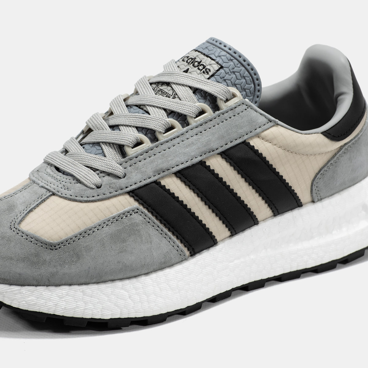 Adidas Retropy E5