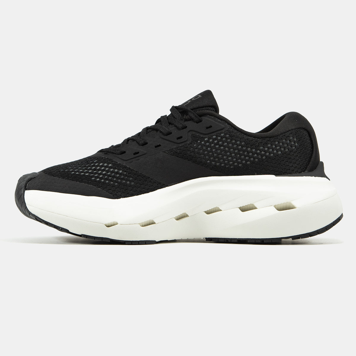 ON Cloudrunner 3