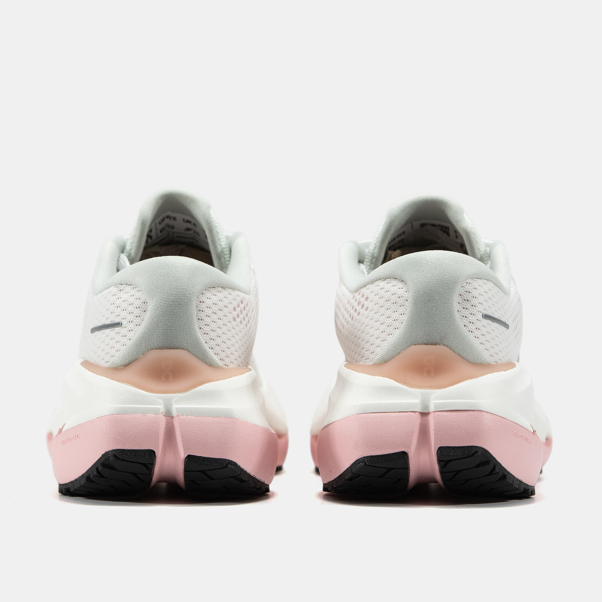 ON Cloudrunner 3