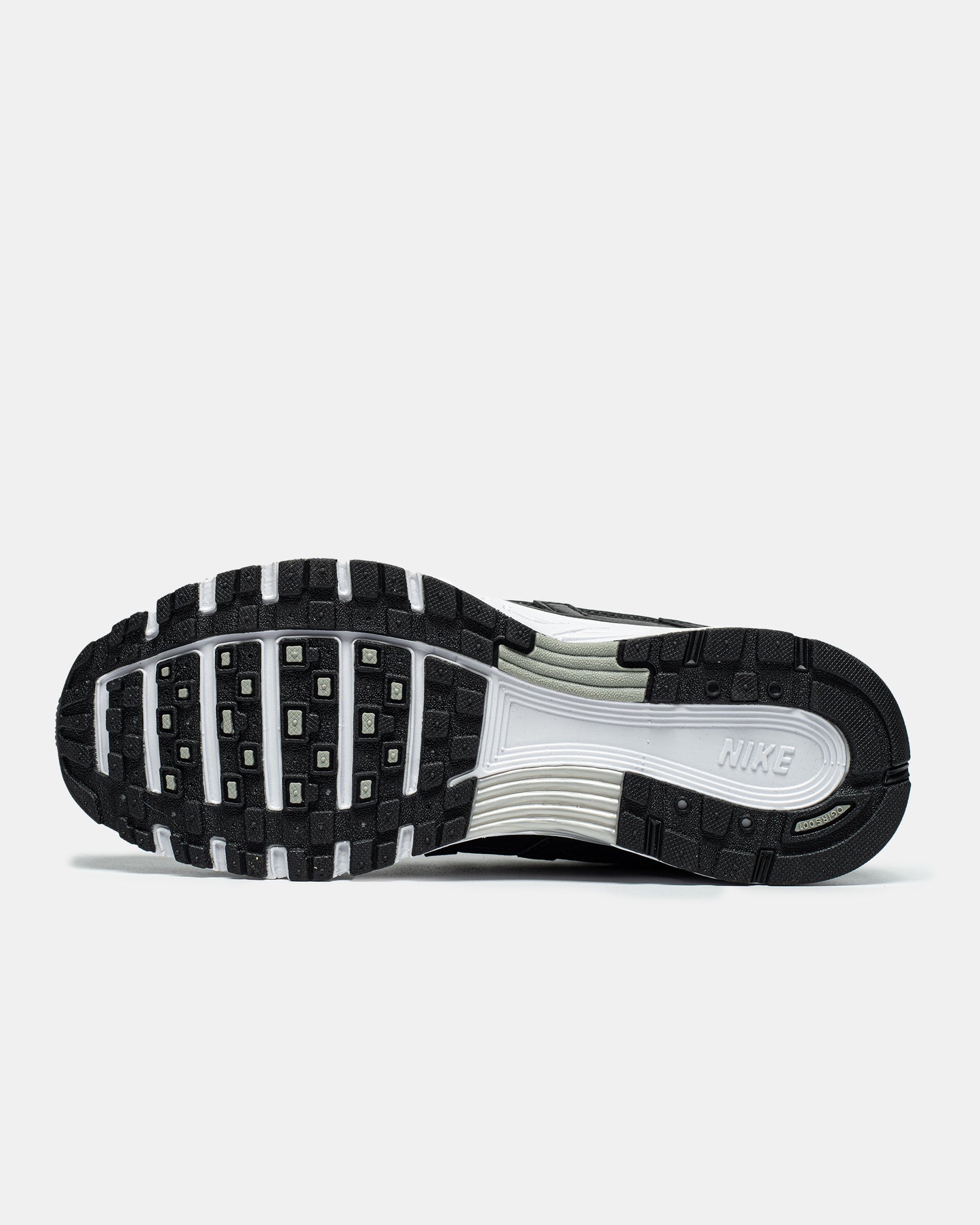 Nike P-6000 “Black Metallic Silver”