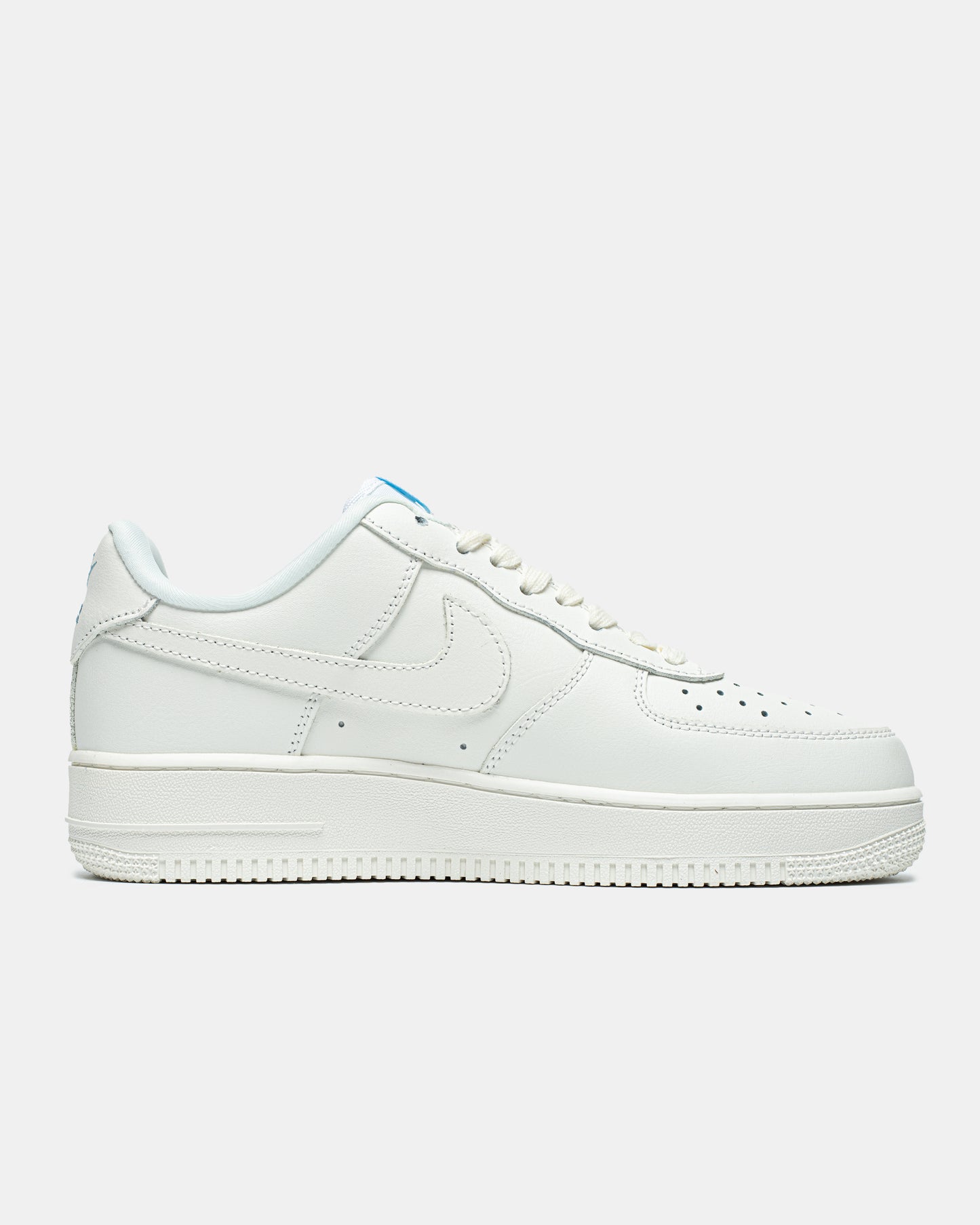 Nike Air Force 1 LV8 3 ‘Swoosh White