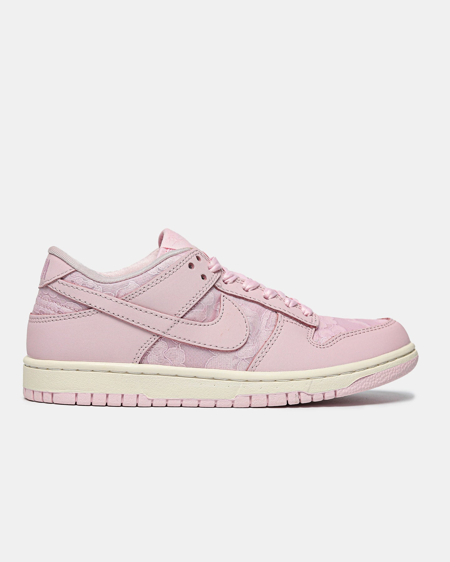Nike SB Dunk Low WMNS Lace Pack - Regal Pink