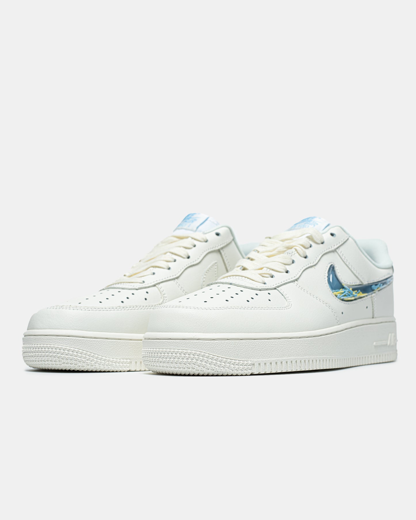 Nike Air Force 1 LV8 3 ‘Swoosh White