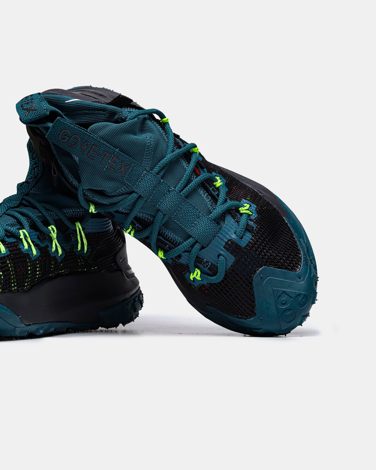Nike ACG Mountain Fly High ‘Gore Tex’ Black/Blue