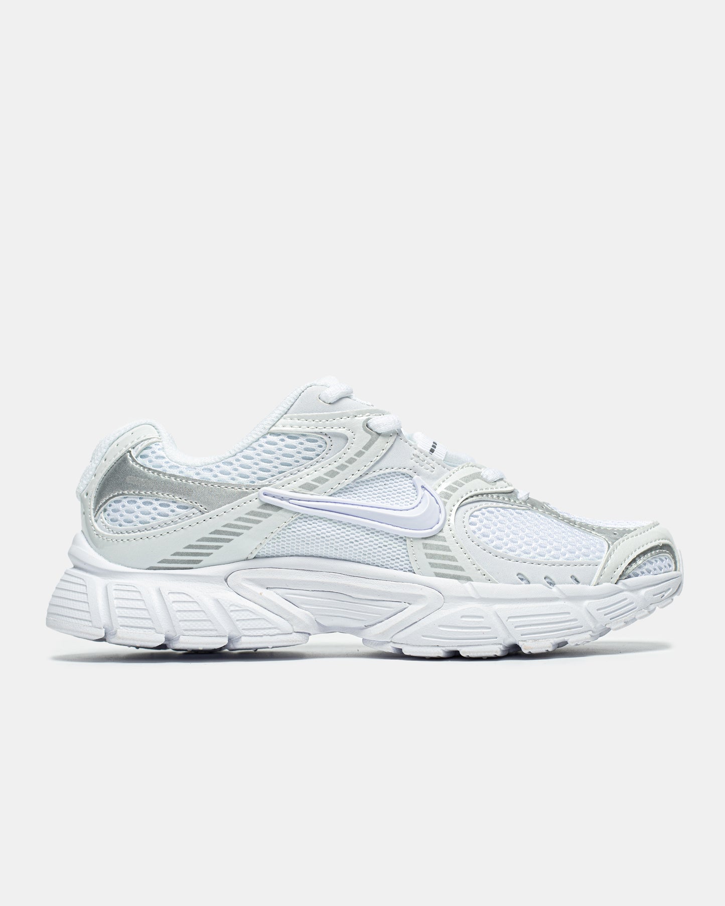 Nike V5 RNR ‘White Metallic Silver”