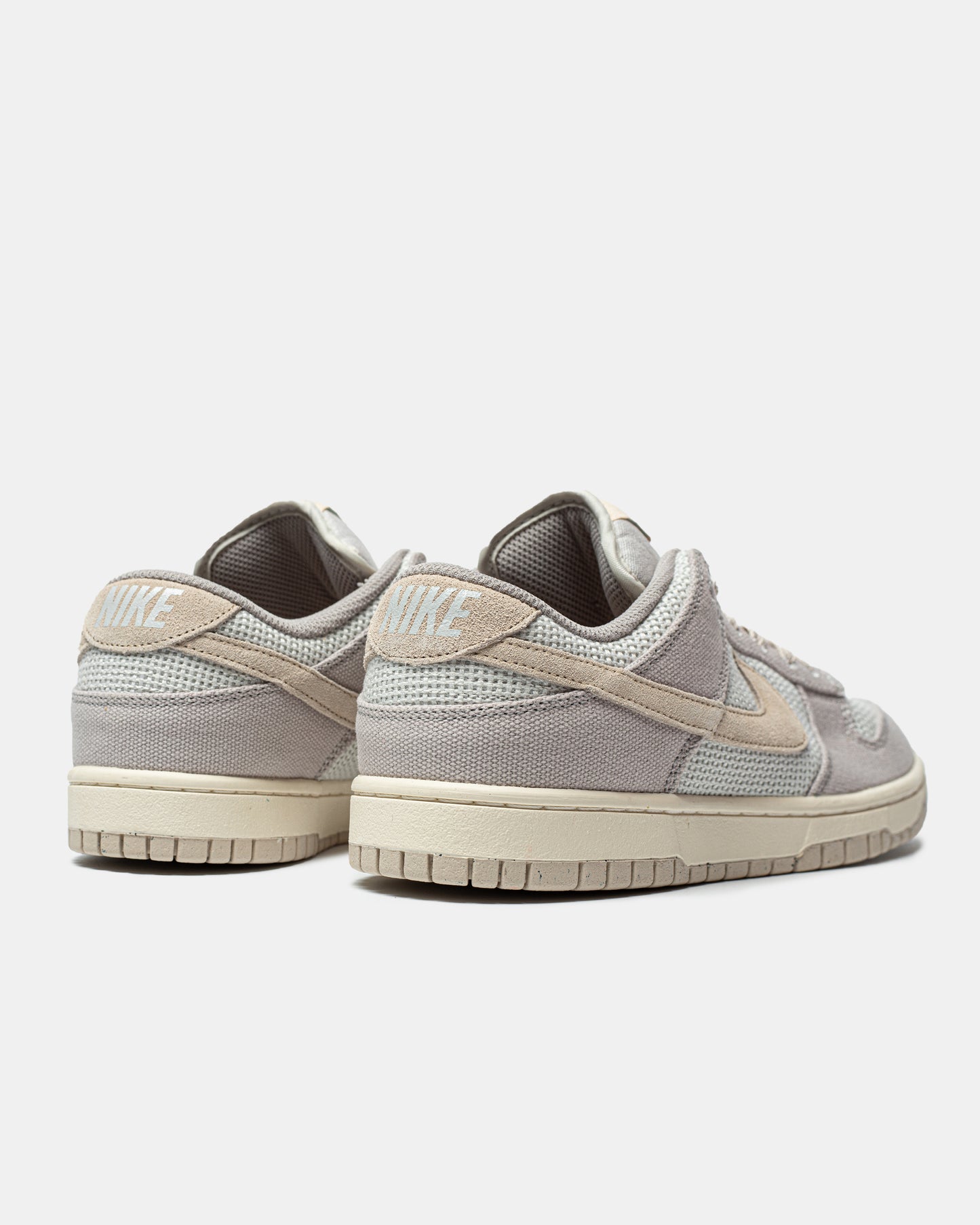 Nike Dunk Low Retro SE ‘College Grey Light Bone’