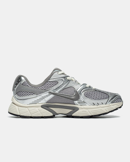 Nike V5 RNR ‘Cement Grey Grey Fog Light Orewood Brown’