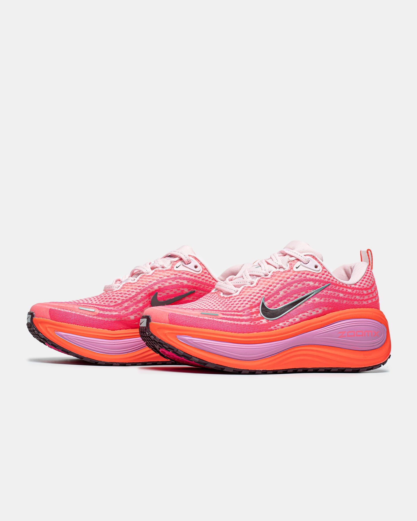 Nike Vomero Plus "Hyper Pink"
